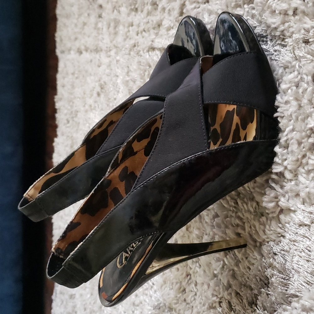 Carlos Santana | Open-toe Sandal